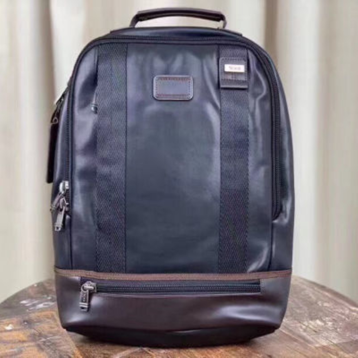 Tumi backpack 92682NVY2 full leather custom first layer cowhide\leather is soft and comfortable