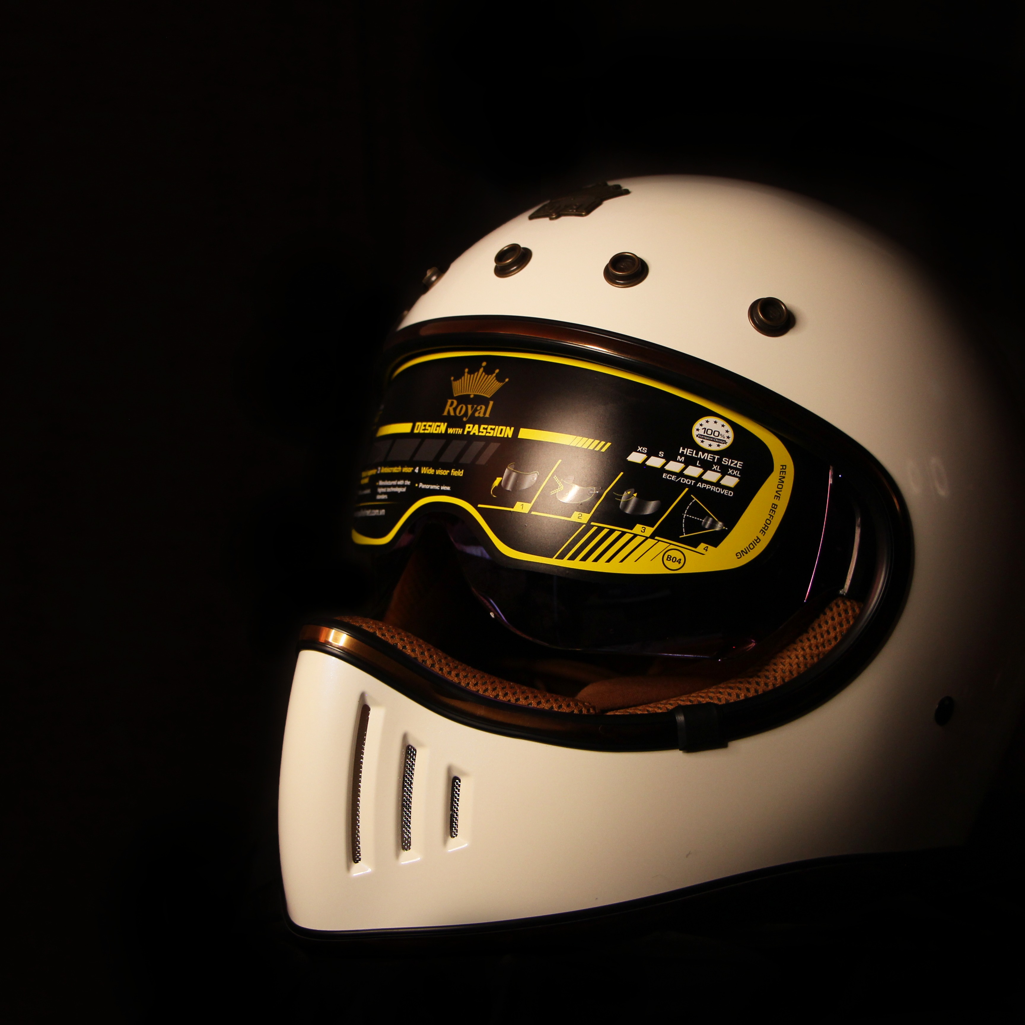 Royal Helmet Classic M141K White Cream 