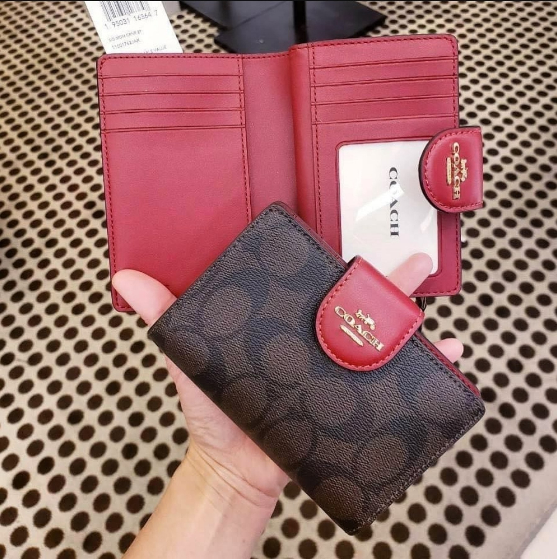 Coach C0082 Medium Corner Zip Wallet in Brown Signature Coated Canvas and  1941 Red Smooth Leather with Snap Closure - Women's Wallet | Lazada PH