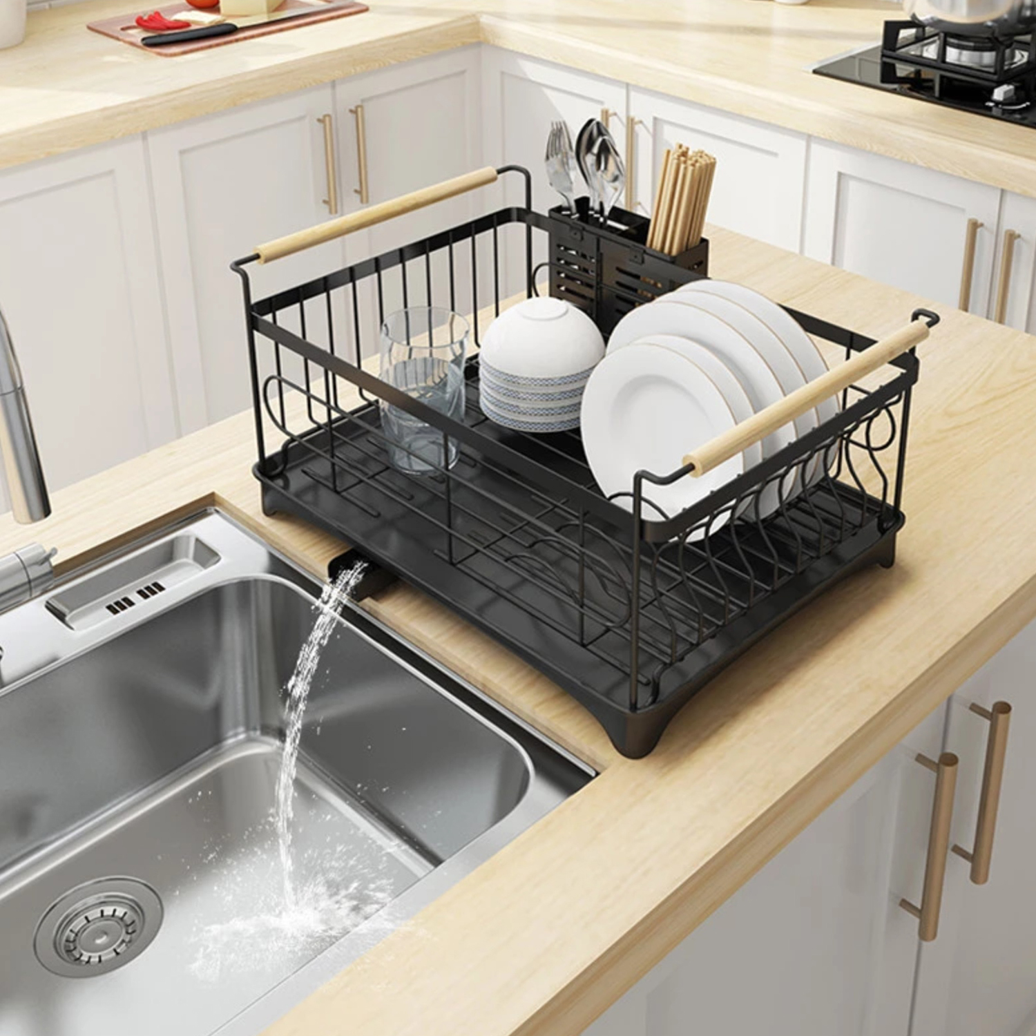 Kitchen furniture Drain kitchen dish rack Covered dishes Cutlery storage box Put the dish rack Drip dishes Shelves Kitchen cabinets and cutlery cabinets 