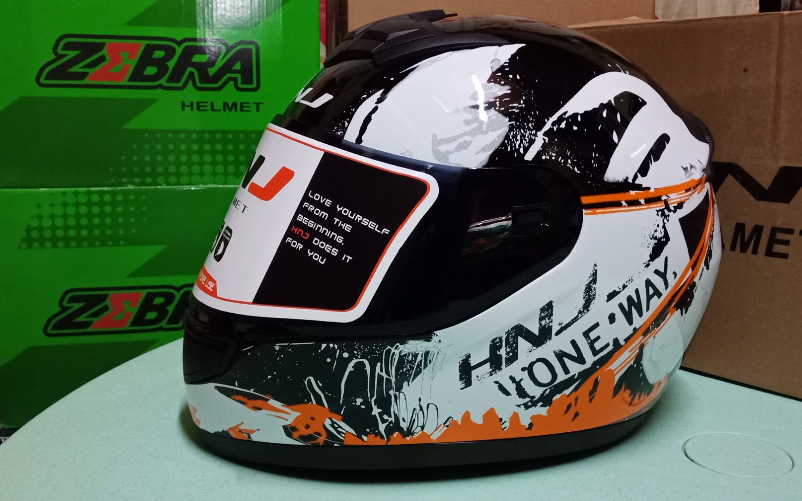 hnj one way helmet