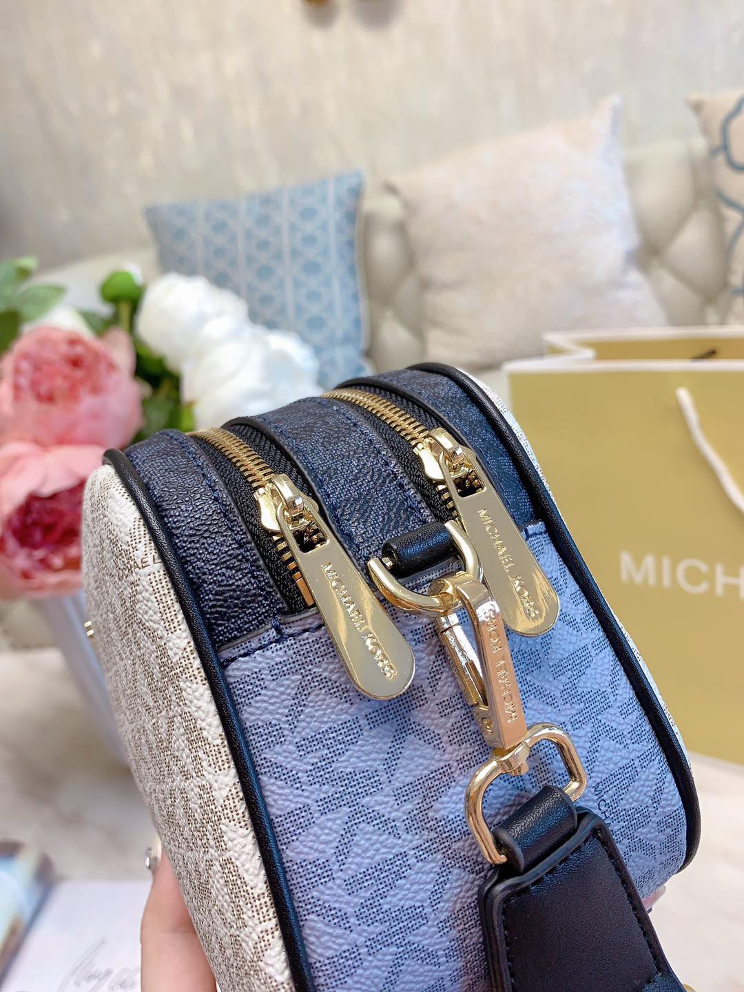 DK MK Michael Kors Camera Bag Sling Bag Authentic Quality On Sale