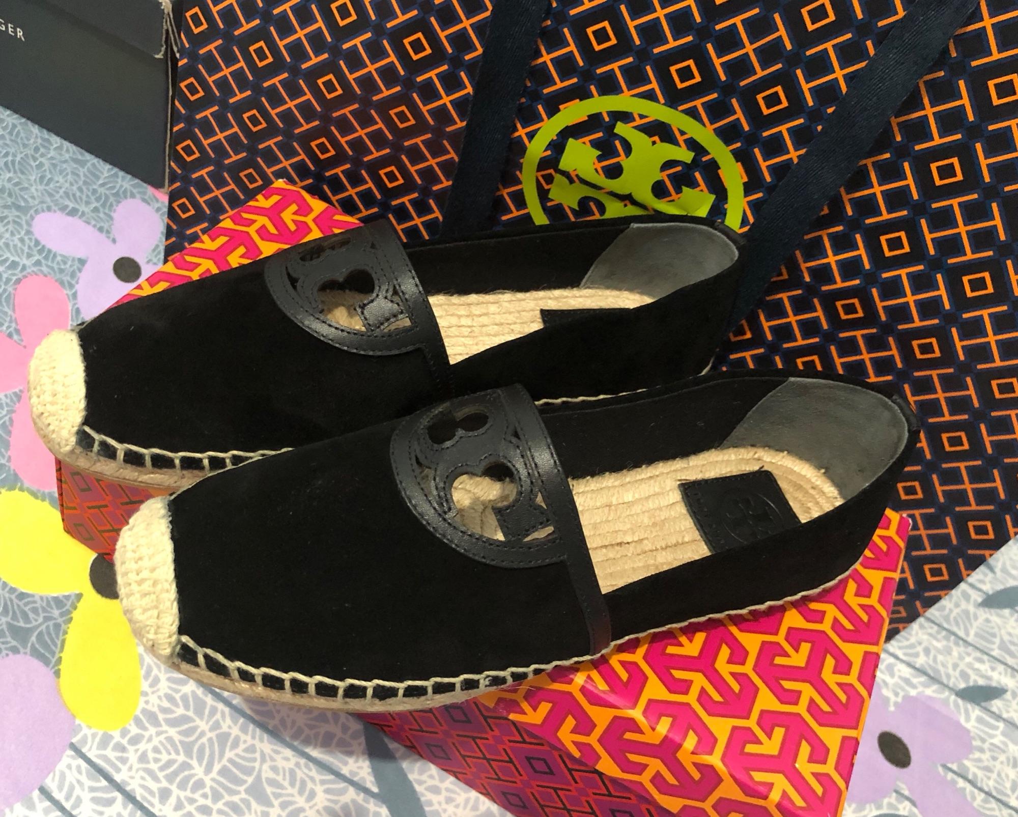 tory burch boat shoes