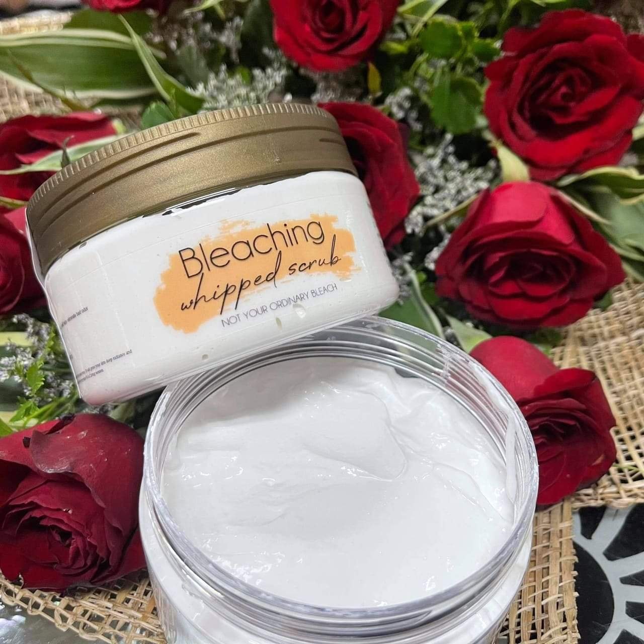 K-Beauté BLEACHING WHIPPED SCRUB 