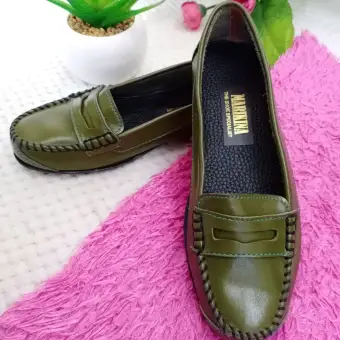 green leather shoes womens