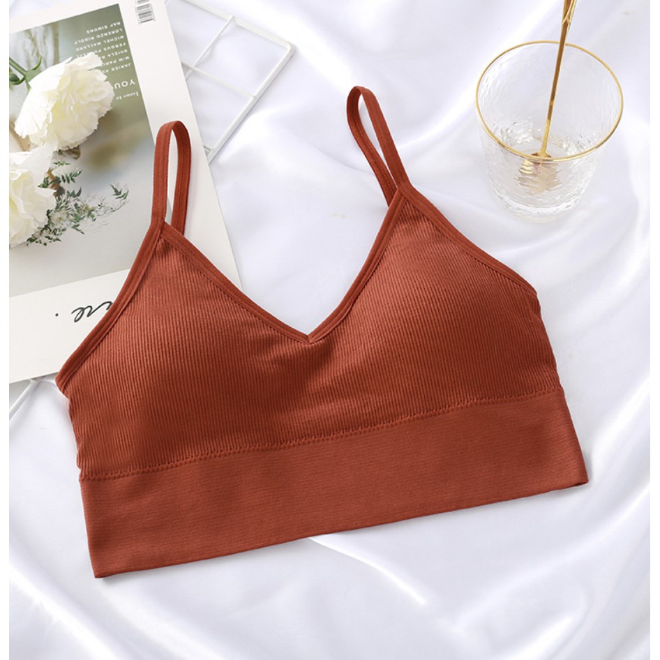 U Back Strapless Sports Bra Sporty Solid Tube Top Breathable Cutout Scoop  Neck Eyelet 2024 Cute Bralette Bandeau Bra, A, Small : : Clothing,  Shoes & Accessories