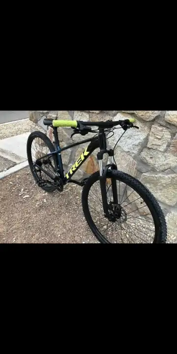 trek marlin 5 2021 medium