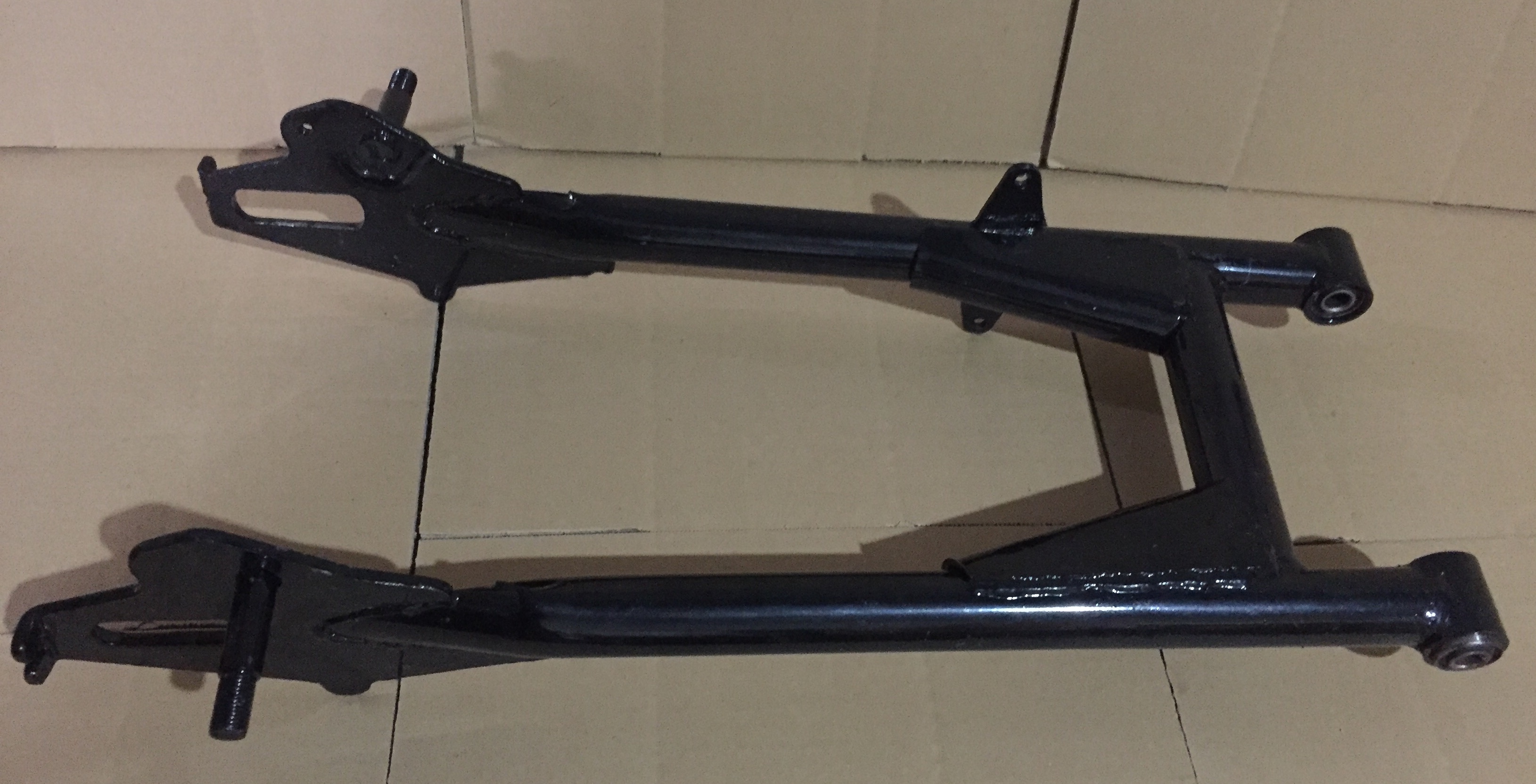 SWING ARM(CT100/BAJAJ)stock Bajaj Swing Arm Ct100 Kryon Motorcycle