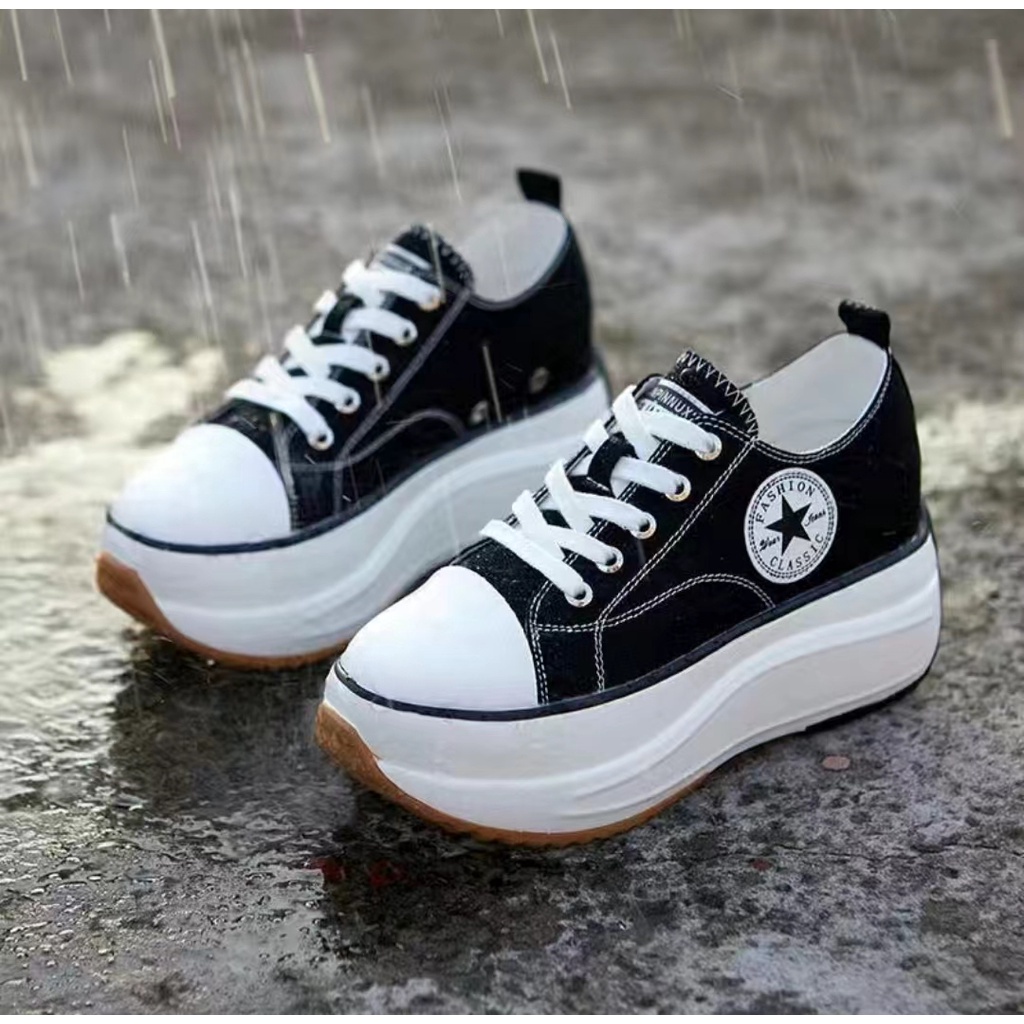 Converse LOW CUT AND HIGH CUT Run Star Hike High Rise Canvas Shoes Xiao