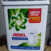 Ariel powder detergent with tub 865 grams