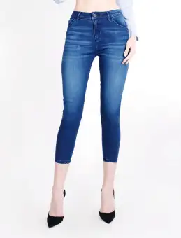 cut skinny jeans