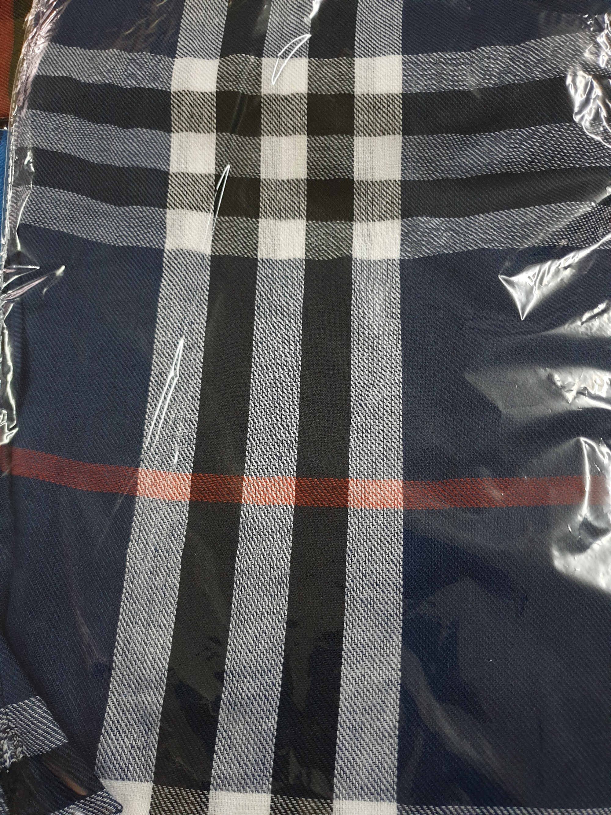 Burberry scarf outlet raspberry sorbet check