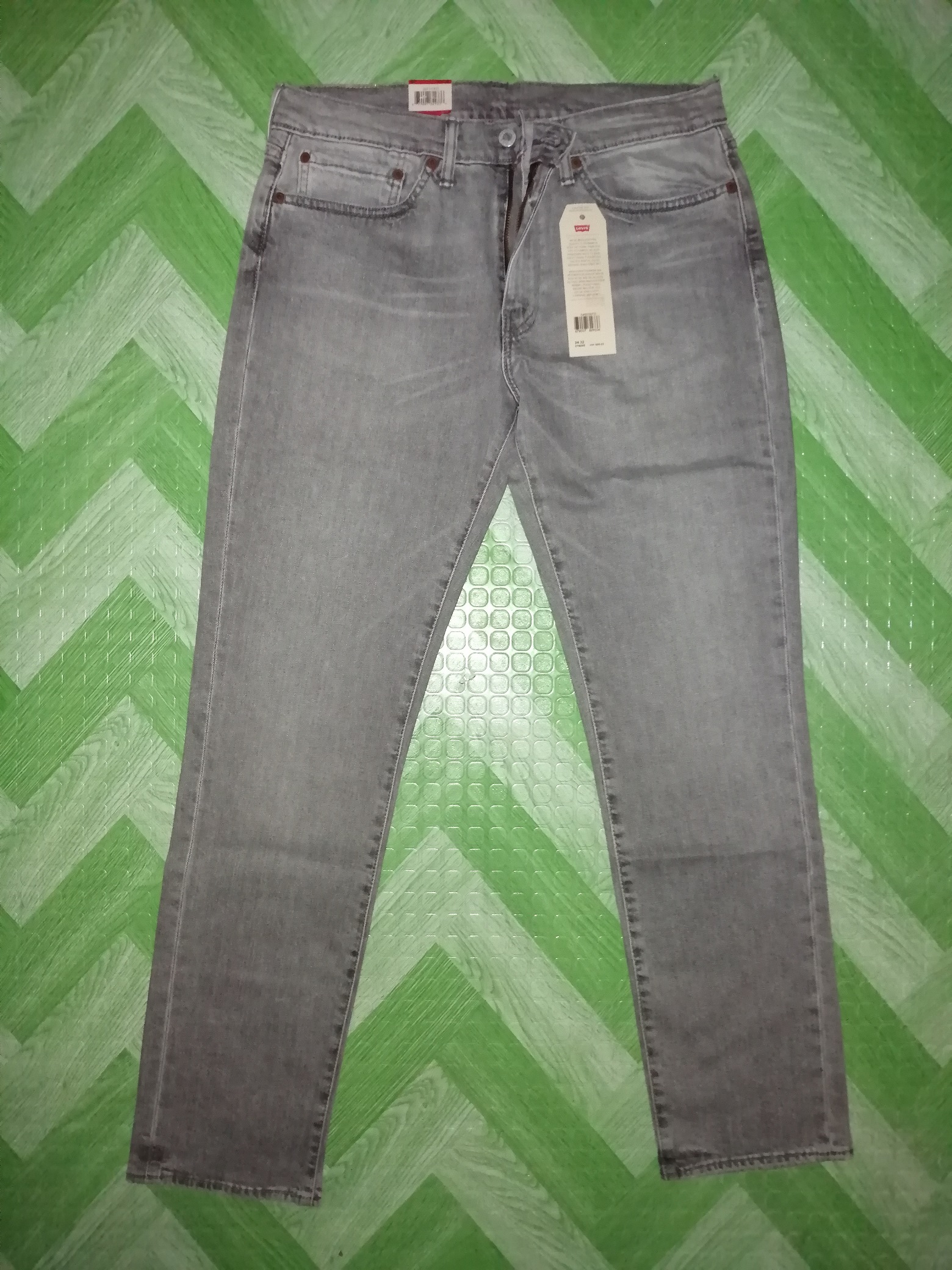 Authentic Levi's 511 Slim Fit Jeans (size 34