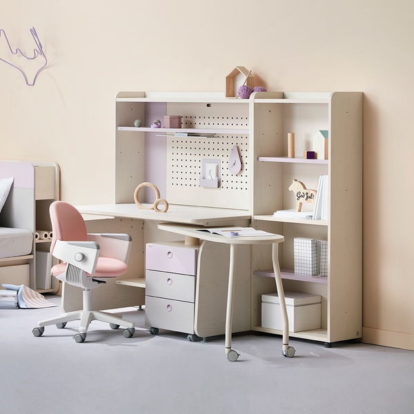 Ringo Ergonomic Kids Chair, Rosy Pink, Footrest