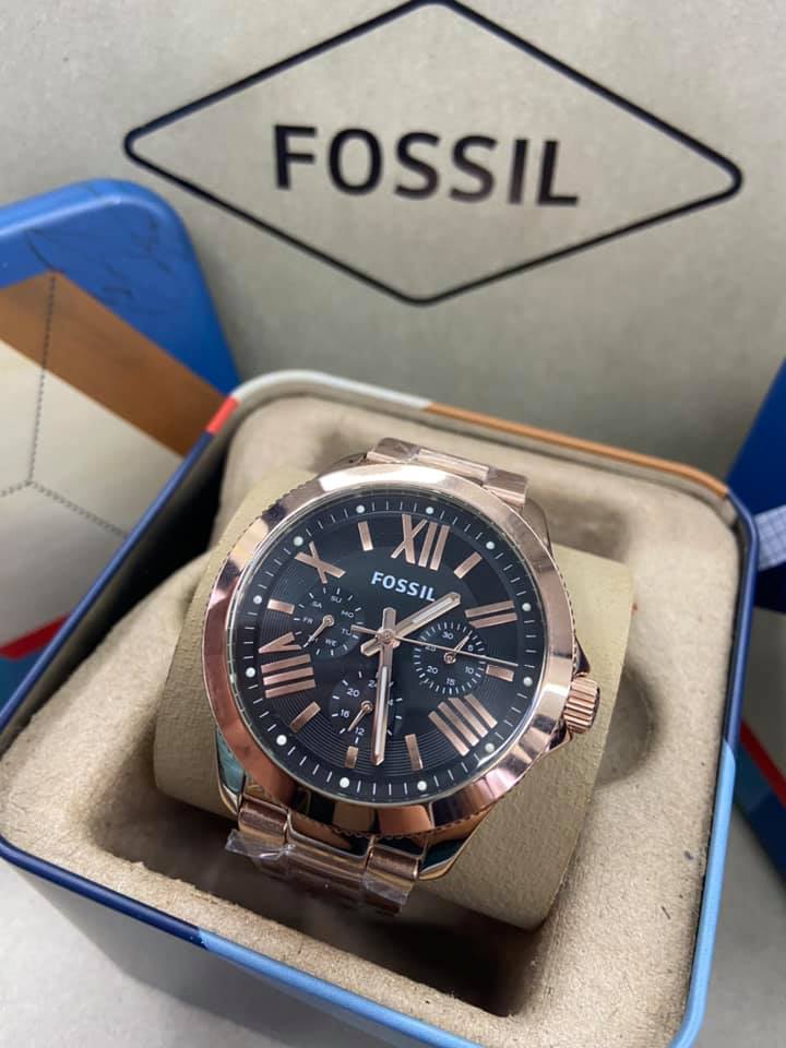 FS Fossil watch Pawnable w/box and 