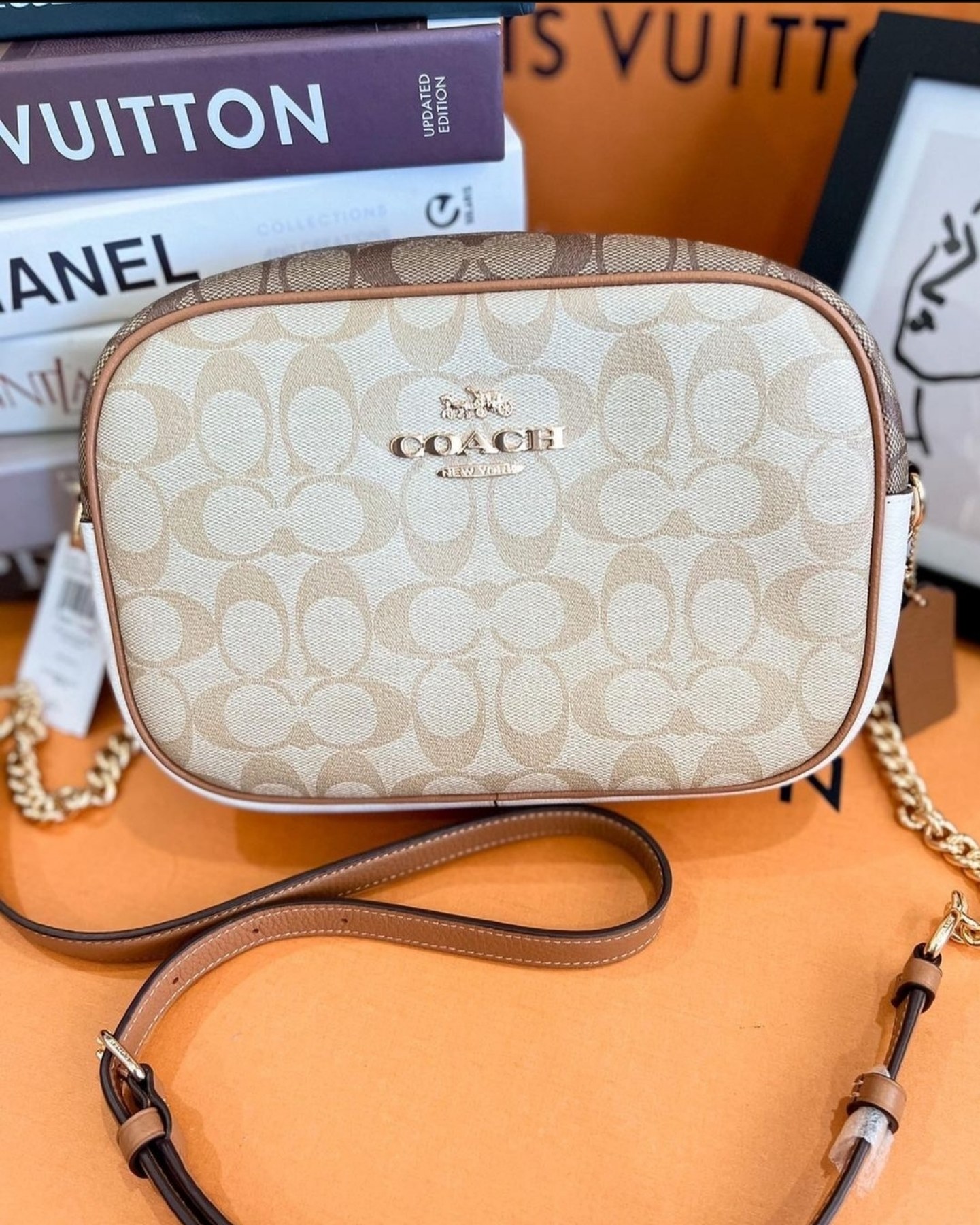 jamie camera bag in blocked signature canvas