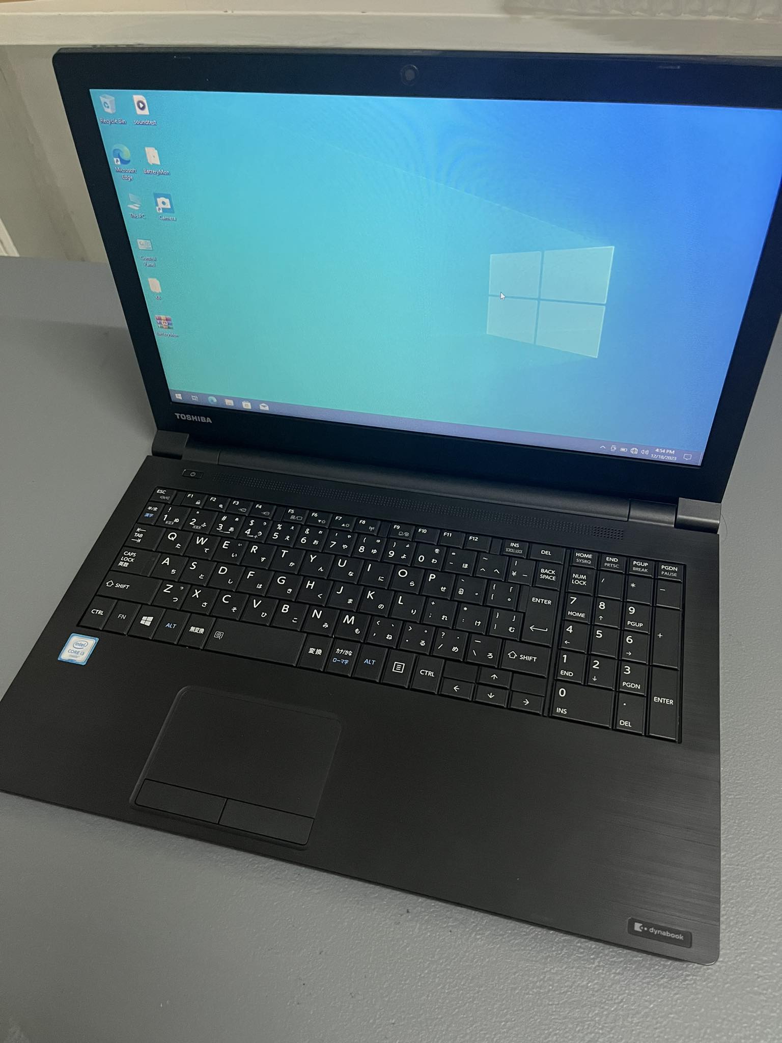 Toshiba Dynabook B55 Core3-6th gen 8GB RAM 128GB SSD 15.6inches