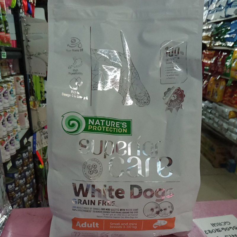 Manila Spot NATURE'S PROTECTION WHITE DOGS and red coat with