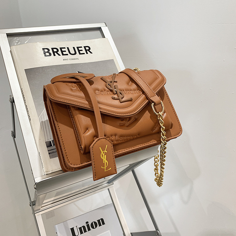 Actual photo Ready Stock PU leather Round quilted bag fashion women