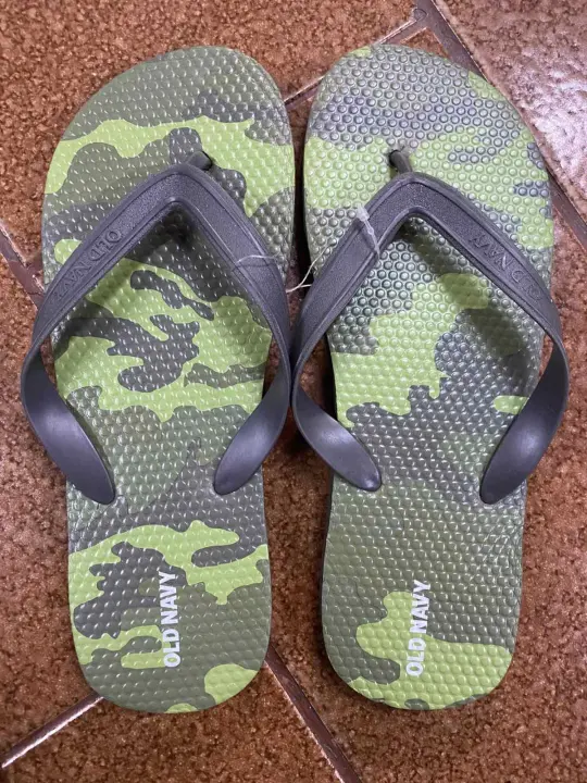 boys flip flops
