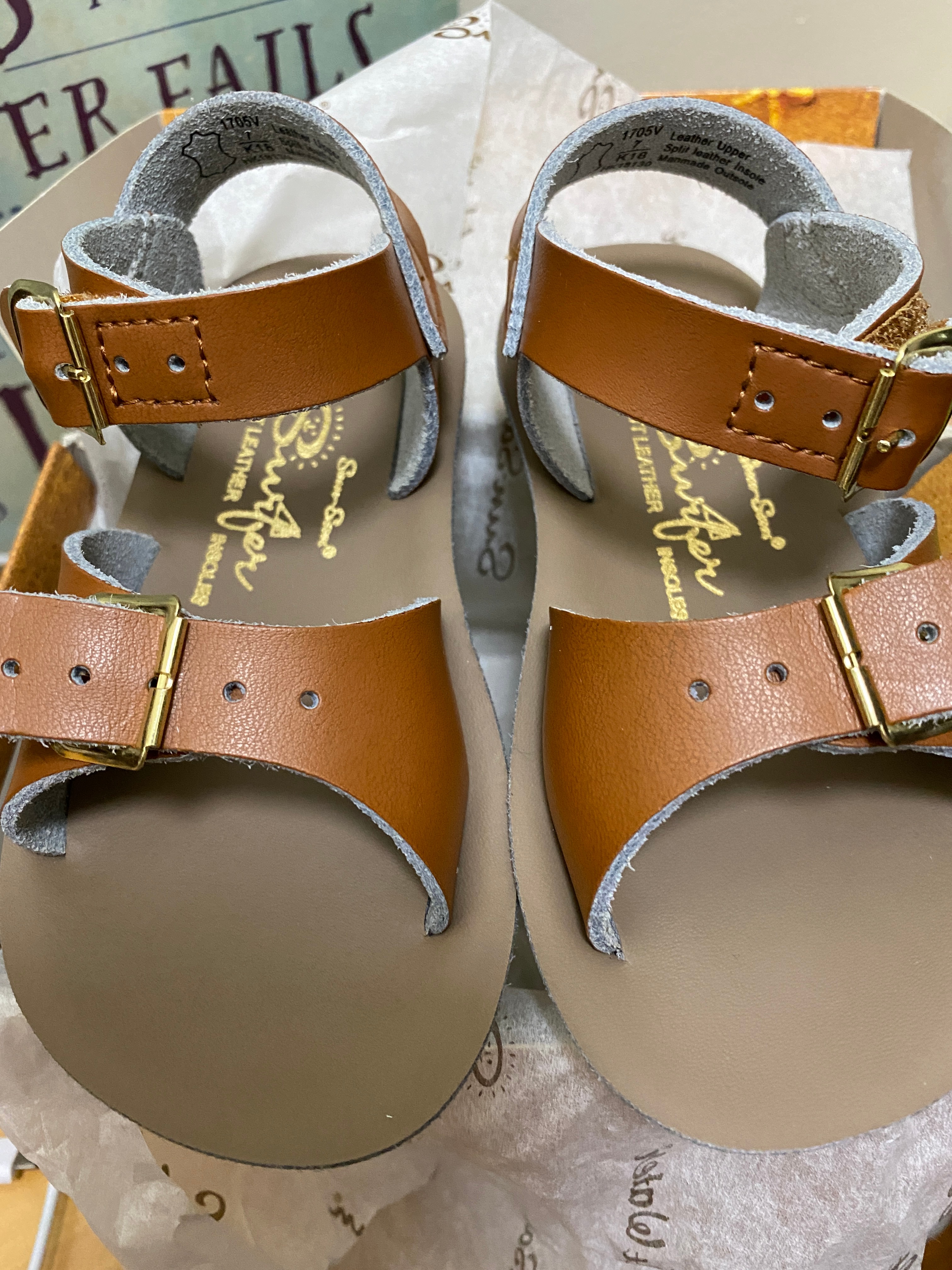 saltwater sandals ph