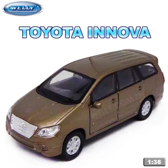 toyota innova toy car