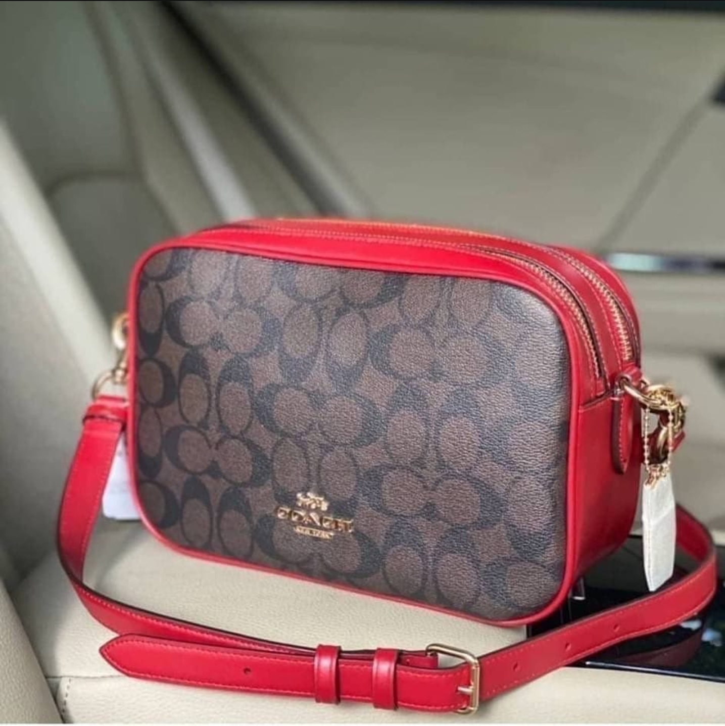 Coach Jes Crossbody in Signature Canvas (F68168), Women's Fashion, Bags &  Wallets, Cross-body Bags on Carousell
