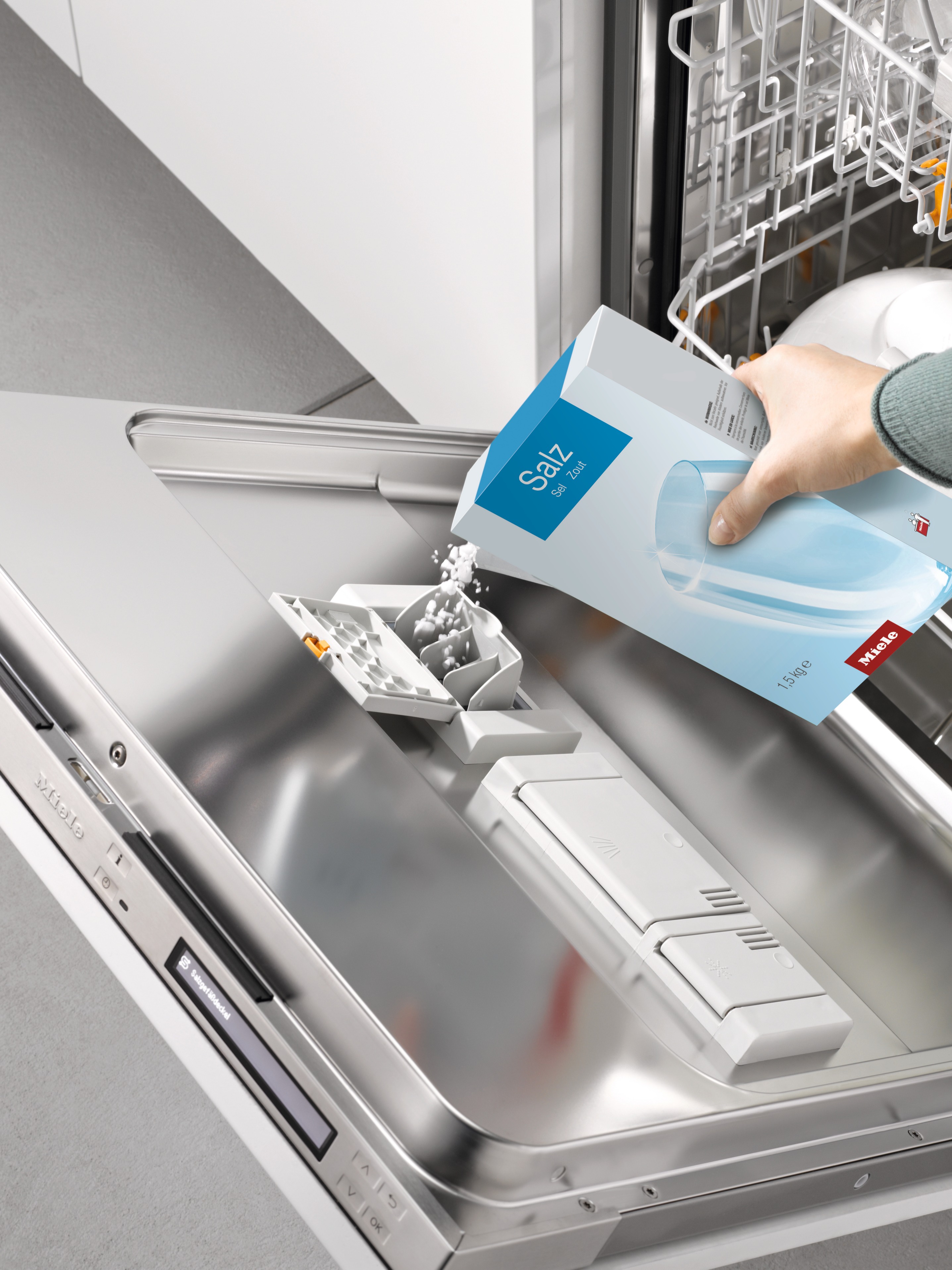 Miele Care Collection Dishwasher Reactivation Salt 3.3lbs (1.5 Killogram) review and price