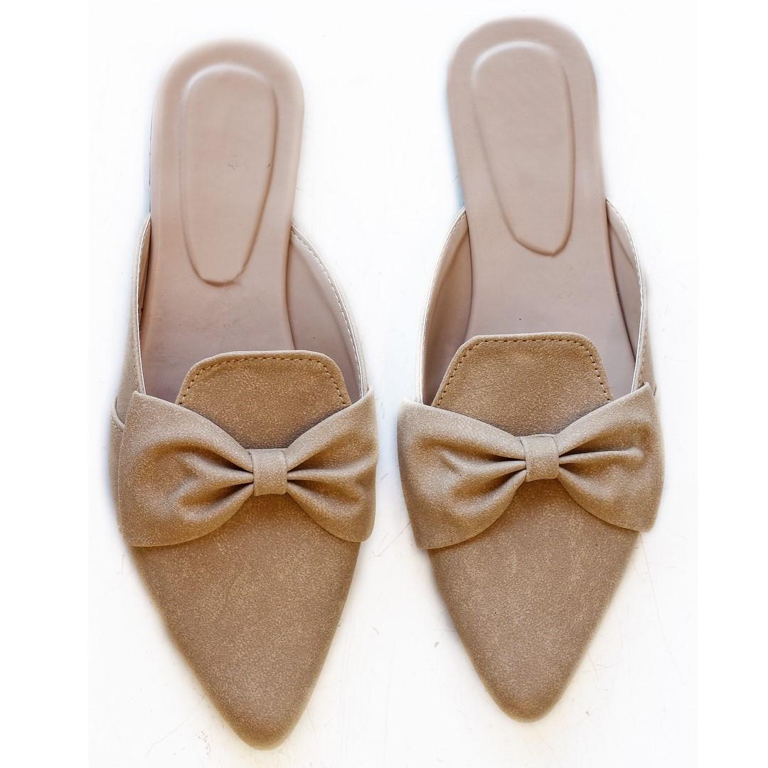beige mules flat