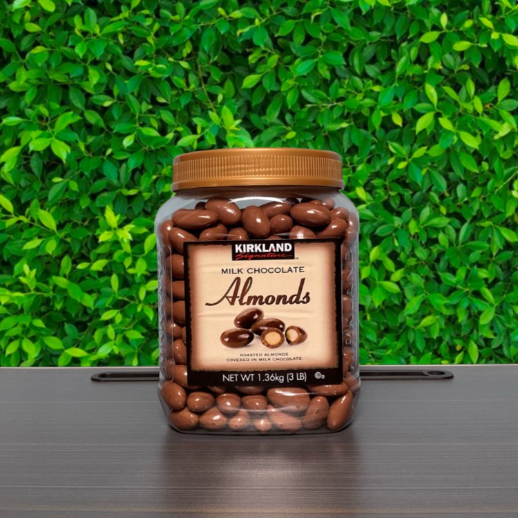 Kirkland Milk Chocolate Almonds / Raisins Original 1.36kg/1.5kg
