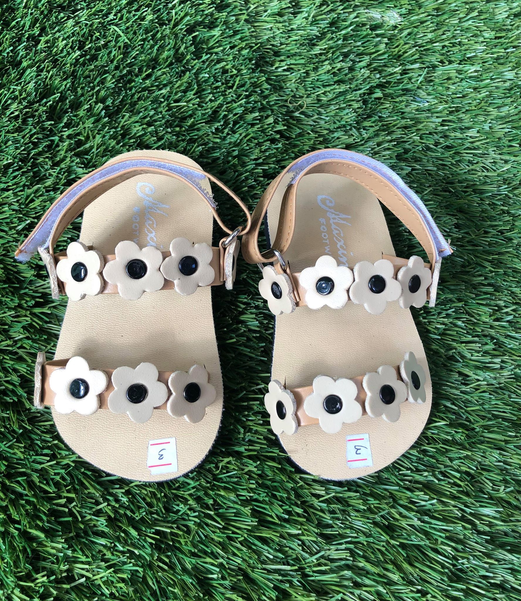 size 6 baby sandals