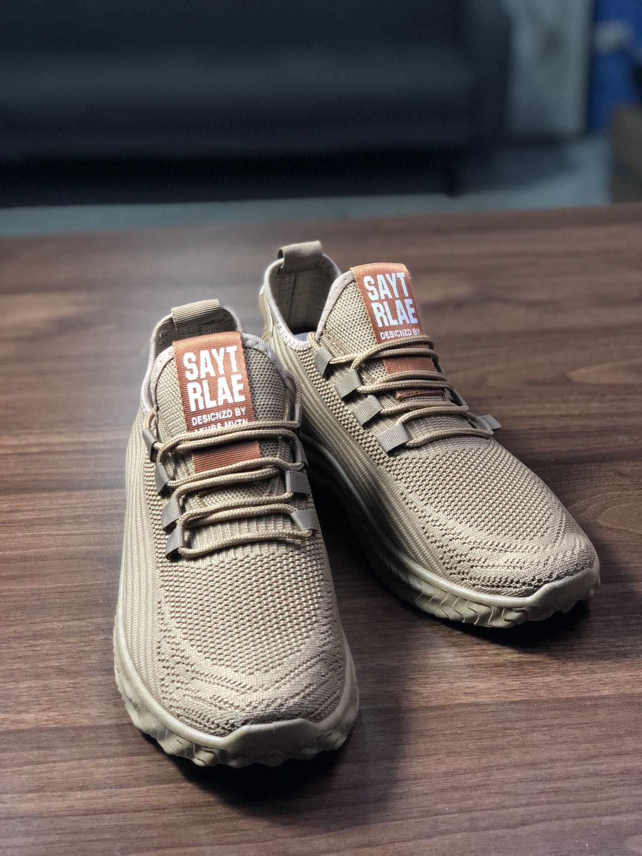 NEW ARRIVAL KOREAN FASHION RUNNING SHOES FOR GIRLS Low-Cut Fabric