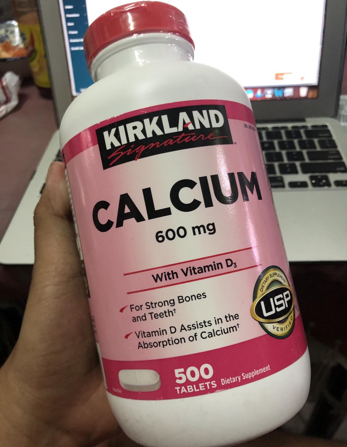 Kirkland Signature Calcium 600 mg. with Vitamin D3, 500 Tablets EXPIRY