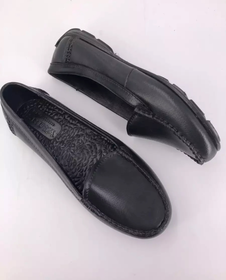 black rubber shoes for girl