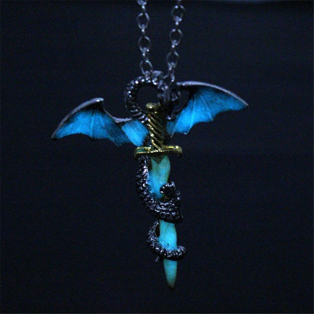 QINJUE Đồ cũ Nam nữ Phát sáng trong bóng tối Punk Vòng cổ thanh kiếm rồng Sáng dây chuyền choker Chuỗi