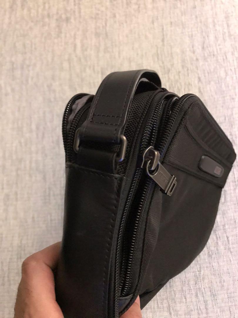 Tumi alpha 2024 2 clutch