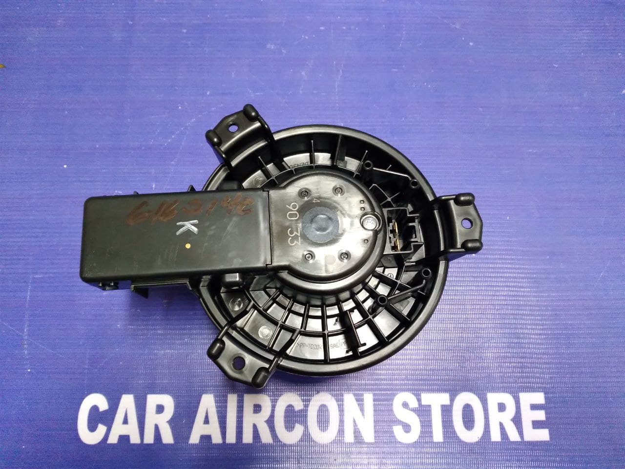 TOYOTA INNOVA 2016 up DENSO original car aircon blower motor FRONT