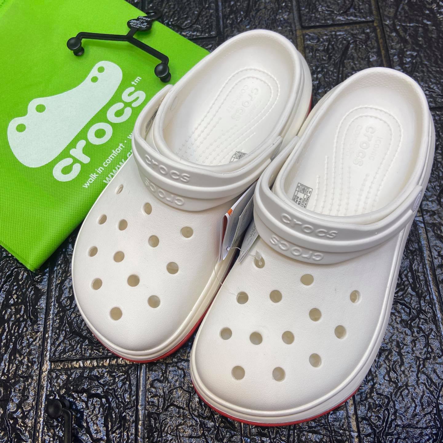 crocs baby center