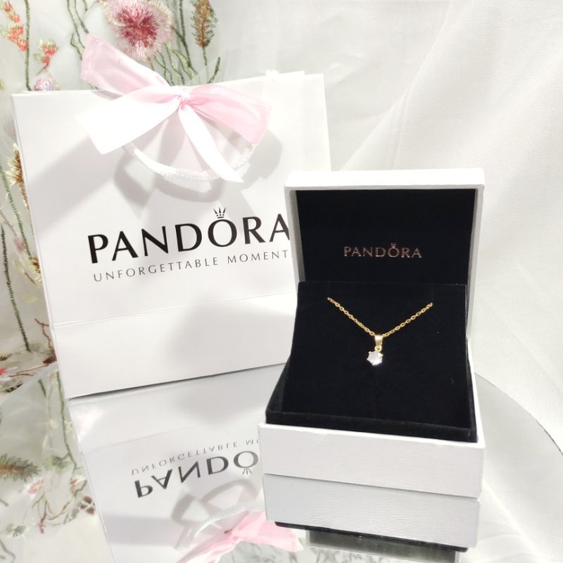 Pandora necklace deals gold 18k