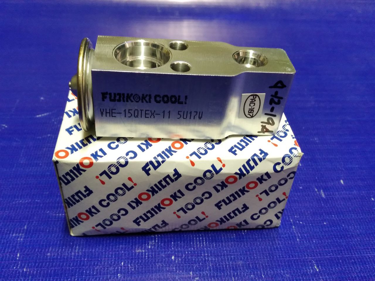 car aircon expansion valve MITSUBISHI PAJERO gen2 19952002 front