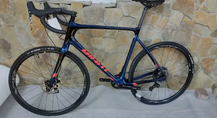 giant tcr gravel bike