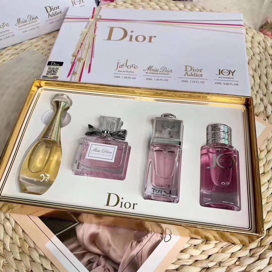 Miss Dior Gift Wrapped Set for Women With 30ml x Lazada PH - Main Image