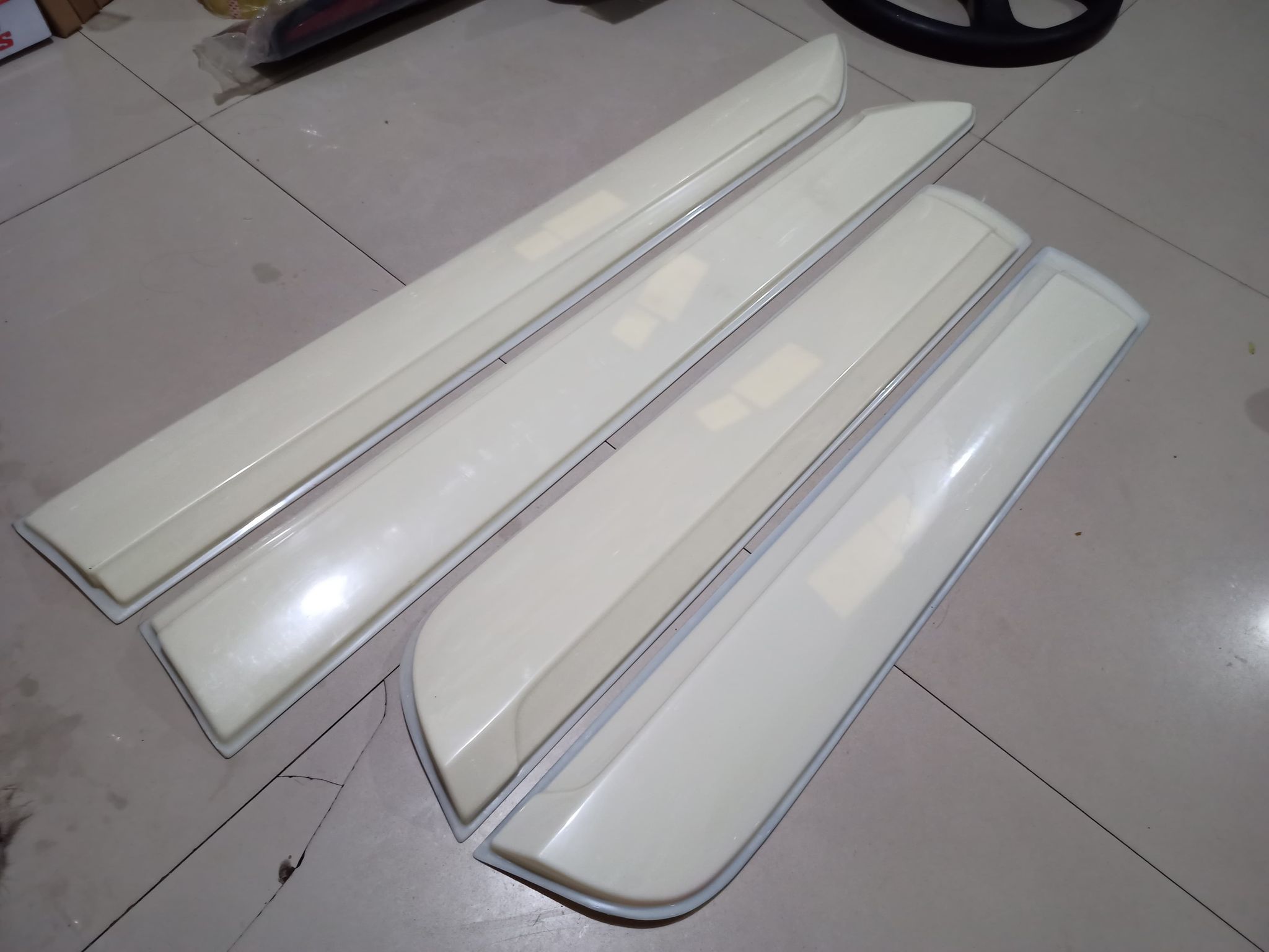 Side Moulding Body Moulding for Toyota Hilux Revo Lazada PH