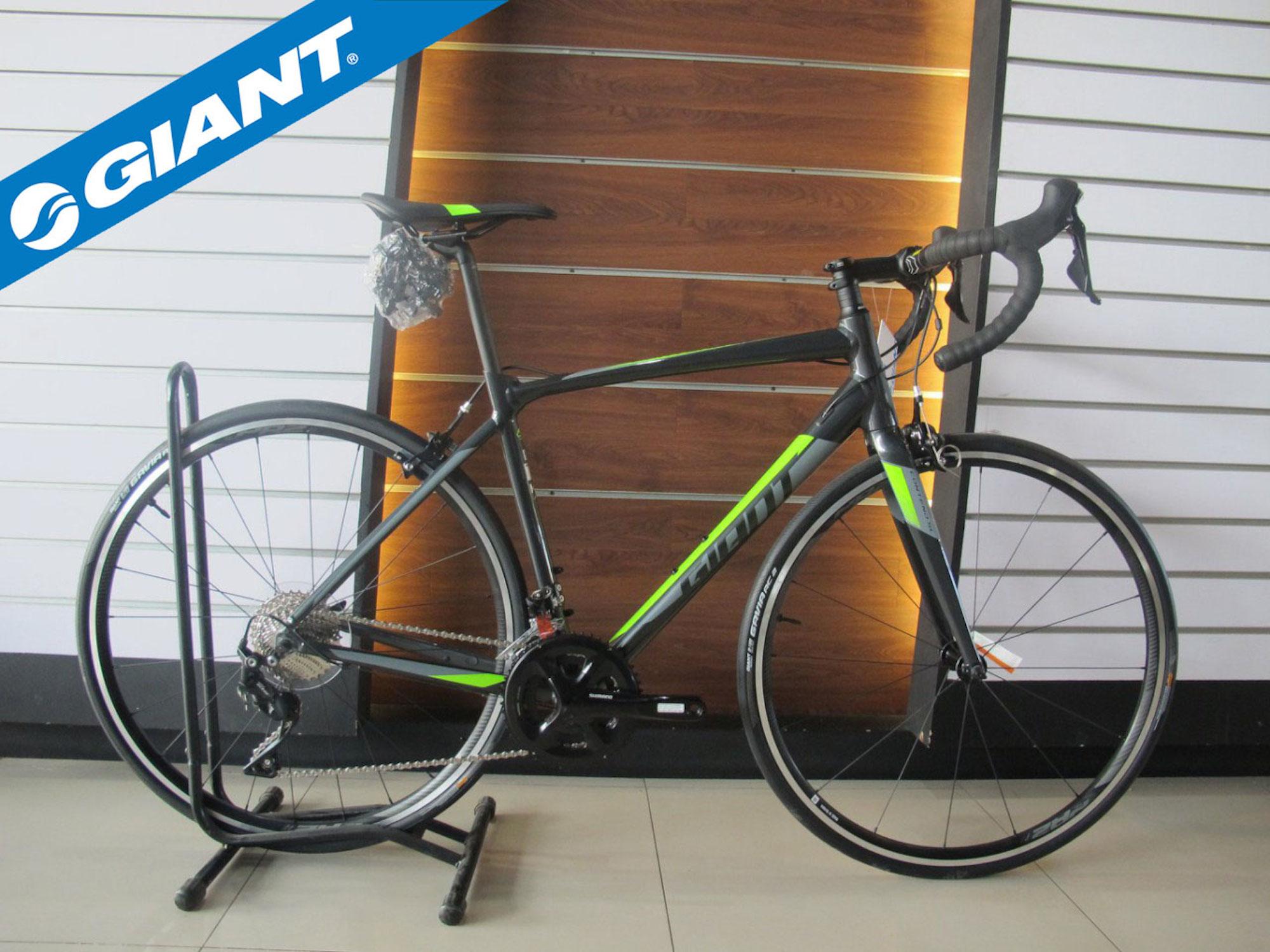 giant contend green