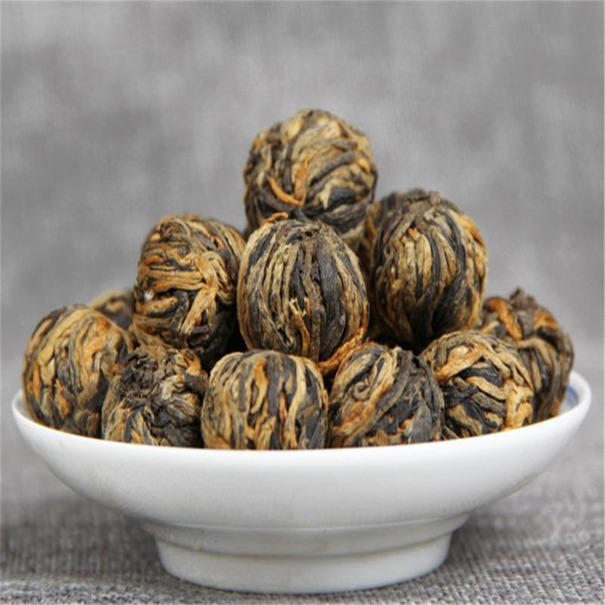 60g China Yunnan Handmade Dianhong Black Tea, Small gold ball,Canned black tea ,Chinese tea