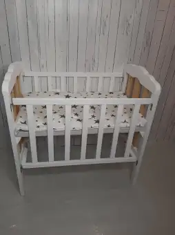 Wooden Crib With Uratex Foam Bedsheet Pillowset And Mosquito Net