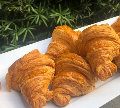 Dolci French Butter Croissant- 4 Units
