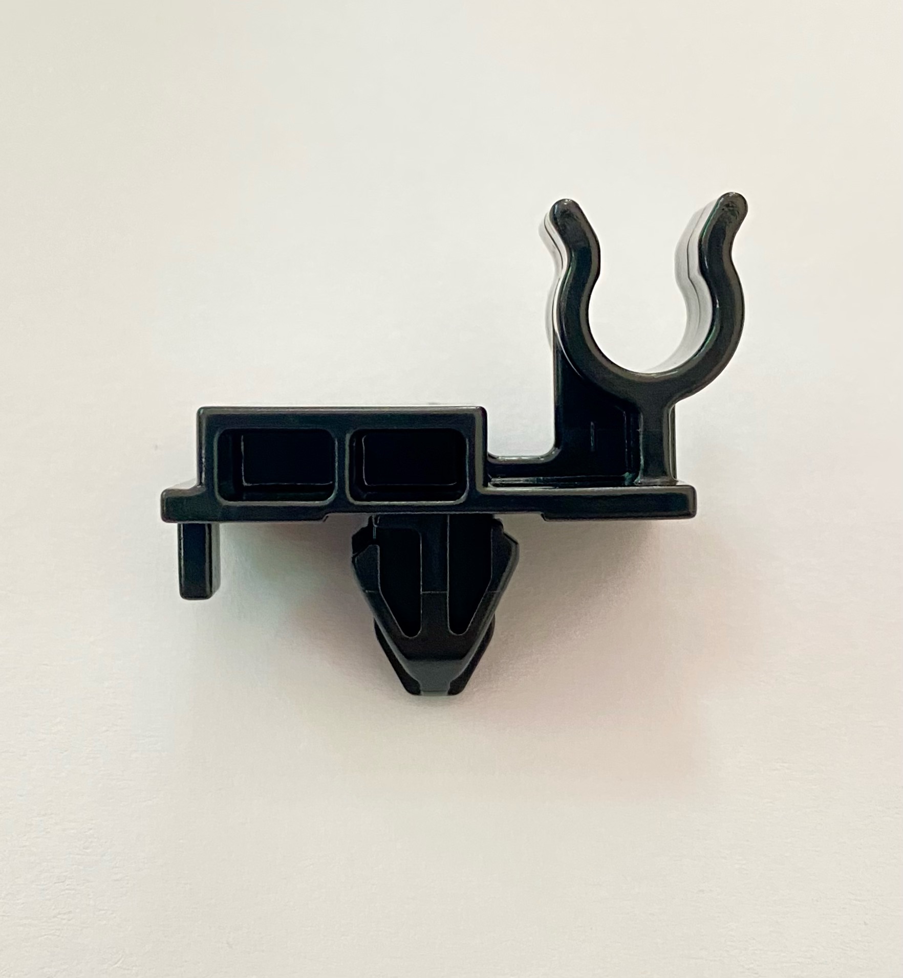 Hood Rod Clip / Hood Support Clip Isuzu Dmax Alterra Mux Lazada PH