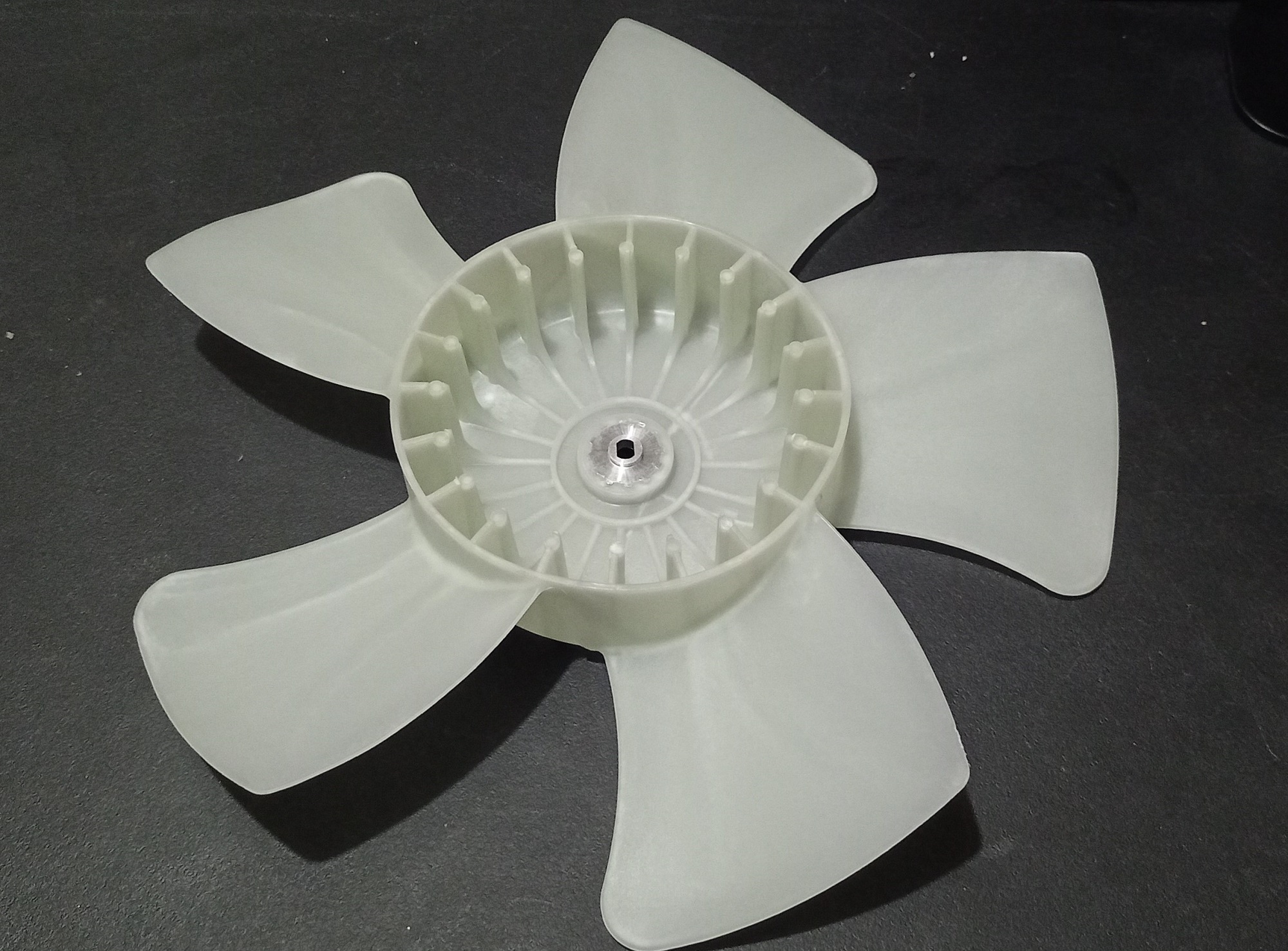 TOYOTA HI-ACE FAN BLADE GTX FAN NO. 1 16361-75030 2007-2015 16361