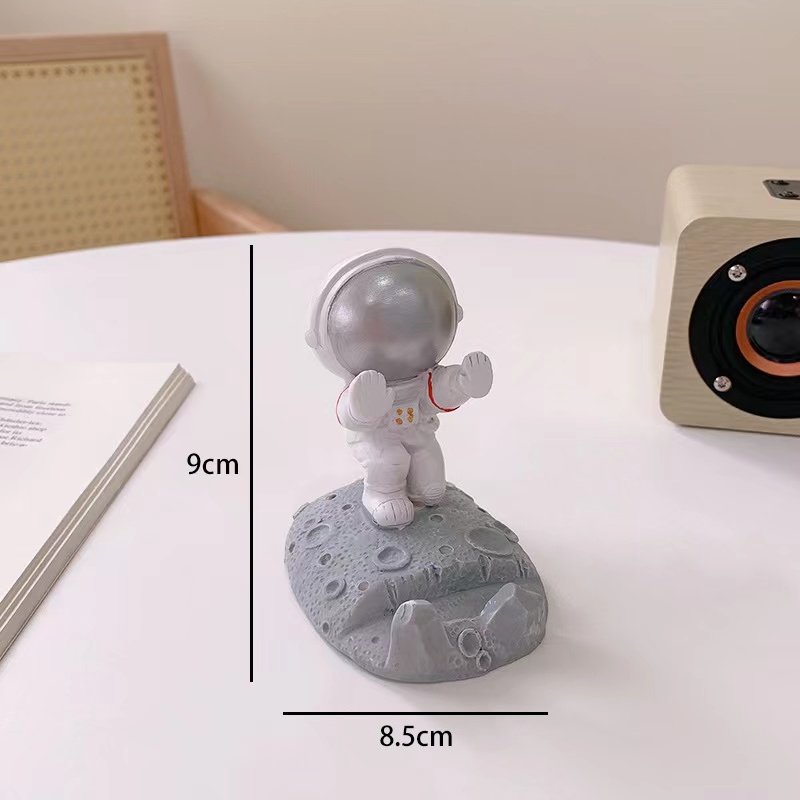 Spaceman Astronaut Statue Cell Phone Tablet Desktop Stand Desk Holder ...